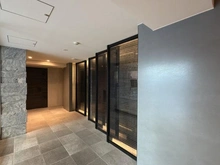 【東京都/豊島区目白】オープンレジデンシア目白フロントコート エントランス