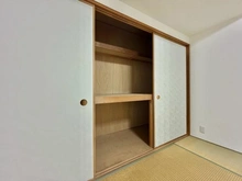 【神奈川県/横浜市青葉区奈良町】モアクレスト玉川学園 弐番館 収納