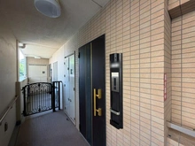 【神奈川県/横浜市中区本牧町】ライオンズグローベル本牧 玄関