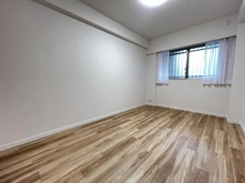 【神奈川県/川崎市高津区北見方】パークスクエア二子多摩川 洋室