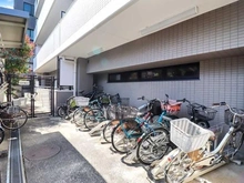 【神奈川県/川崎市高津区久本】トーシンヒルズ溝の口 駐輪場