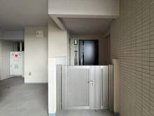 【神奈川県/横浜市緑区青砥町】クレッセントアクアポリス ポーチ