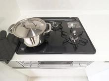 【神奈川県/相模原市南区上鶴間本町】プレステージ相模大野 キッチン：三口コンロ