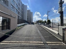 【神奈川県/横浜市青葉区藤が丘】ソルジェガーデン 駐車場