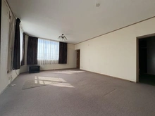 【神奈川県/川崎市宮前区土橋】東急ドエル宮前平ビレジ B棟 リビング・ダイニング：【家具調度品は価格に含まれません】