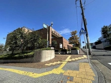 【神奈川県/川崎市宮前区けやき平】宮前平グリーンハイツ 15号棟 宮前区役所（現地より約600m）：