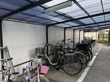 【神奈川県/横浜市青葉区青葉台】青葉台マンション B棟 駐輪場