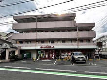 【神奈川県/横浜市旭区中白根】ナイスサンソレイユ横濱鶴ヶ峰 まいばすけっと千丸台団地前店(現地より約450m):