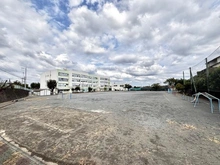 【神奈川県/横浜市旭区中白根】ナイスサンソレイユ横濱鶴ヶ峰 横浜市立上白根小学校(現地より約950m):