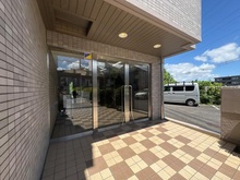 【神奈川県/横浜市港南区日限山】ロワレール日限山 ファースト エントランス