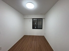 【神奈川県/横浜市鶴見区上の宮】プレミスト菊名 洋室
