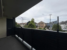 【神奈川県/横浜市鶴見区上の宮】プレミスト菊名 バルコニー