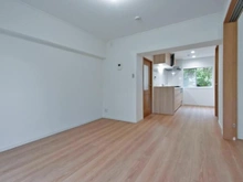 【神奈川県/横浜市青葉区美しが丘】たまプラーザ団地4街区2号棟 リビング・ダイニング