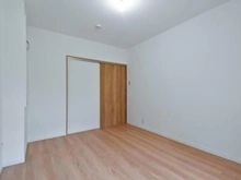 【神奈川県/横浜市青葉区美しが丘】たまプラーザ団地4街区2号棟 洋室