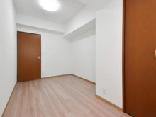 【神奈川県/横浜市港北区箕輪町】日吉ロイヤルマンション 洋室