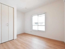 【神奈川県/横浜市青葉区美しが丘】たまプラーザ団地6街区 3号棟 洋室：約5.8帖