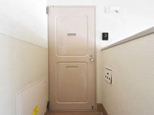 【神奈川県/横浜市青葉区美しが丘】たまプラーザ団地6街区 3号棟 玄関
