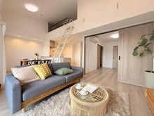 【神奈川県/横浜市港北区大豆戸町】藤和ハイタウン大倉山 LDK：約16.9帖（ロフト約5.4帖付き）
※家具・調度品等は販売価格に含まれません