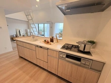 【神奈川県/横浜市港北区大豆戸町】藤和ハイタウン大倉山 キッチン：タカラスタンダード製システムキッチン