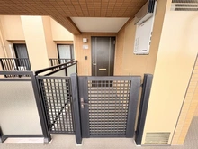 【神奈川県/横浜市都筑区南山田】エステガーデンセンター北サウススクエア 玄関