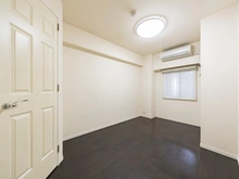 【神奈川県/横浜市青葉区桜台】リビオ青葉桜台パークエミネンス 洋室：約5.7帖