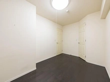 【神奈川県/横浜市青葉区桜台】リビオ青葉桜台パークエミネンス 洋室：約5.7帖