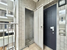 【神奈川県/横浜市青葉区桜台】リビオ青葉桜台パークエミネンス トランクルーム：0.6㎡