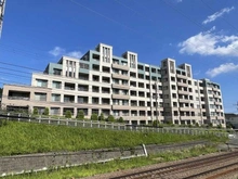 【神奈川県/横浜市青葉区美しが丘】クレッセント美しが丘レジデンス 外観