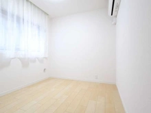 【神奈川県/川崎市麻生区金程】コスモ新百合ヶ丘 洋室