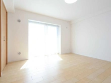 【神奈川県/川崎市麻生区金程】コスモ新百合ヶ丘 洋室