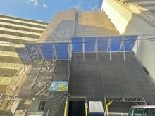 【神奈川県/横浜市西区桜木町】サングレイス横浜駅東 外観：大規模修繕中