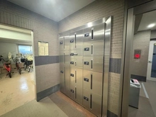 【神奈川県/横浜市西区桜木町】サングレイス横浜駅東 宅配BOX