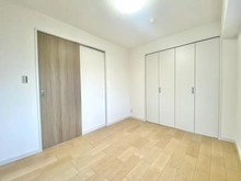 【神奈川県/横浜市青葉区つつじが丘】ヴェルビュ青葉台ブラオ 洋室