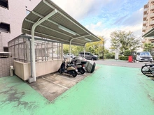 【神奈川県/横浜市緑区東本郷】ヒルズ横浜ガーデンホームズ 敷地内：バイク置場