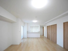 【神奈川県/川崎市多摩区宿河原】アクエージュ多摩川 リビング・ダイニング