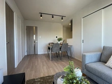 【神奈川県/横浜市緑区十日市場町】ミオカステーロ十日市場ステッサ リビング・ダイニング