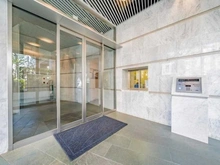 【東京都/文京区関口】プラウド目白台 エントランス：オートロック