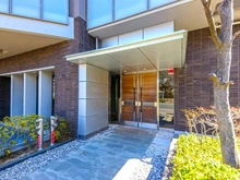 【東京都/文京区小石川】ブランズ文京小石川 エントランス