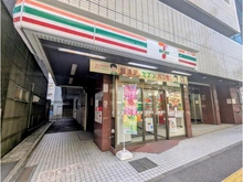 【東京都/新宿区新小川町】アトラス江戸川アパートメント セブン-イレブン 新宿揚場町店（現地より約690m）