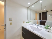 【東京都/府中市住吉町】プラウド府中中河原 洗面所