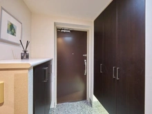 【東京都/府中市住吉町】プラウド府中中河原 玄関