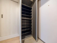 【東京都/中央区新富】エスポワール銀座東 収納：下足入