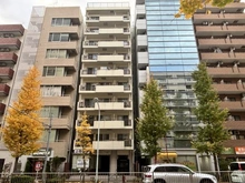 【東京都/文京区音羽】サンビューハイツ音羽 外観：建物中央　白い建物