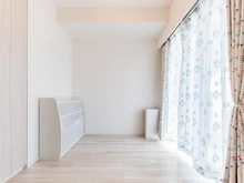 【東京都/文京区千石】GREEN PARK 文京千石 洋室：約3.5帖です。