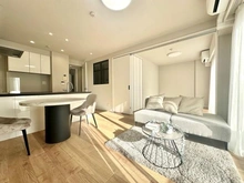 【東京都/目黒区中目黒】ソフィアーレ代官山 リビング・ダイニング：（奥）洋室