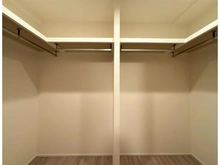 【東京都/世田谷区千歳台】クレッセント千歳船橋インテイスト ウォークインクローゼット