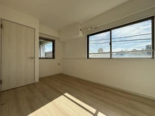 【東京都/大田区鵜の木】プラーティノ多摩川鵜の木弐番館 洋室