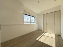 【東京都/大田区鵜の木】プラーティノ多摩川鵜の木弐番館 洋室