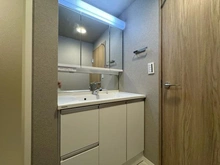 【千葉県/浦安市入船】入船中央エステート 27号棟 洗面室