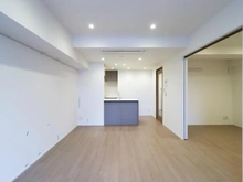 【東京都/新宿区弁天町】アールヴェール新宿弁天町 リビング・ダイニング